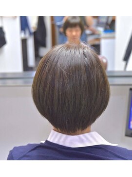 カミケン 方木田店(kamiken.) 大人ナチュラルさらさらまとまるショート【カミケン方木田店】