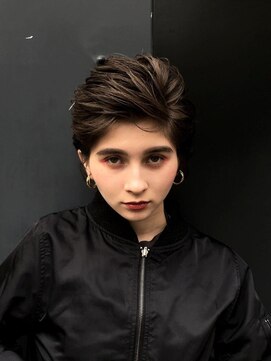 ヴァージ(Verge) レイヤーカット/ウェーブパーマ/前髪/こなれミディ[代官山駅]