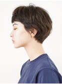 切りっぱなしショート・ボブ/絶壁解消/前髪なし/20代/30代/丸顔