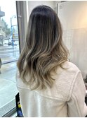 オンブレデザイン、エアタッチベージュバレイヤージュ
