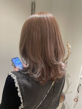 フィゼル あべのルシアス店(Aujua fizelle) ミルクティーベージュ