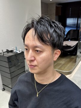 ファルベ(Farbe) フェザー/サーフカール/センターパート/波巻きツイスパ