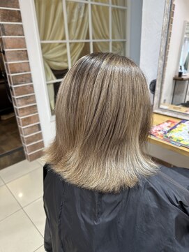 ビービー(Be2 by KENJE) 大人ハイライト白髪ぼかし