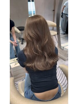 ジル(JILL) ブリーチなしWカラーで叶えるヘーゼルベージュ