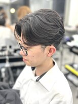 オーバルバイアピッシュ(OVARL by apish)&nbsp;韓国風センターパートカルマヘア毛流れパーマニュアンスパーマ