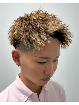 アクロ 中町店(ACRO) 広島/メンズカット/ツイストパーマ/フェード