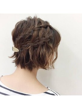 ルナメディカルヘアサロン(LUNA) 三つ編みアレンジスタイル