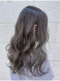 イルミナ×ダークグレージュ