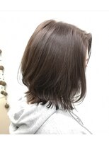 リリス(l'iris)&nbsp;【l’iris】くびれボブ×グレージュ