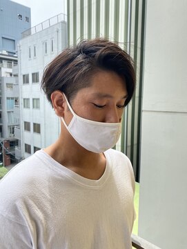 ロンド ストラーダ 心斎橋(Lond strada) 刈り上げかき上げアップバング 韓国マッシュ コンマヘア