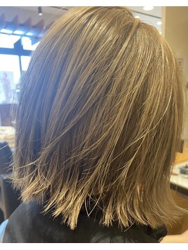 フレンズ 山鼻店(friend's) シャドールーツバレイヤージュ