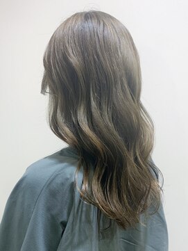 ラディカ(Ladica) 渋谷駅/グレージュ/透明感カラー/白髪染め/リタッチカラー