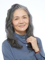 ブロッサム プロデュースド バイ エガオ(Blossom PRODUCED by EGAO)&nbsp;50代・60代の方に☆ロングパーマヘア