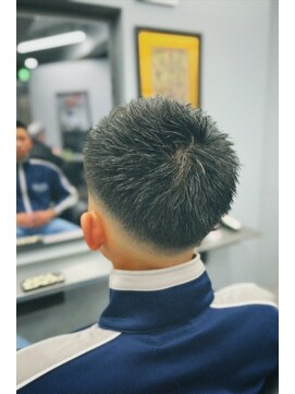 アイコン ブルー メンズ(I-CON #blue MEN'S) ボウズ×スキンフェード