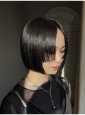 パツっとラインでモードなボブ