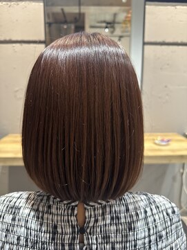 オペラバイジーナ(OPERA by ZINA) ピンクブラウン×ボブ