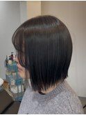 暗髪前下がりボブ