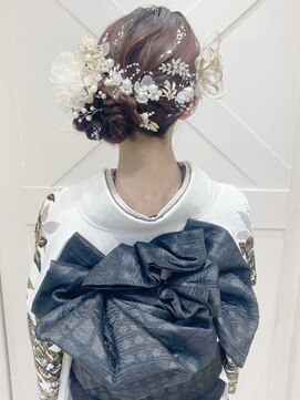 ハウス(HAUS.) 横浜卒業式成人式着物振袖ヘアセットヘアアレンジサイドシニヨン
