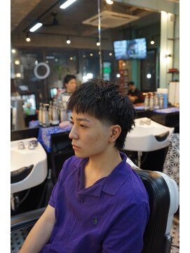 タイト スワッグ バーバーワークス(TIGHT SWAG BARBERWORKS) マレットかけるテーパーフェード