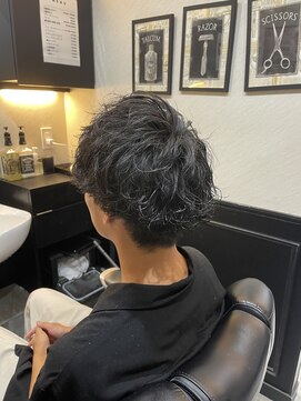 プラウド(PROUD) シャドウパーマ/メンズカット/ショート/barber/理容室/美容室