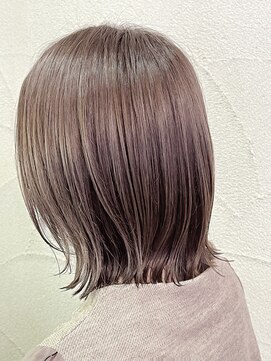 アッシュタカサキ(ash takasaki) 20代30代☆大人可愛いショートボブ