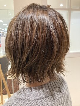 シャンプーボーイ 外ハネボブ