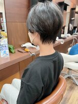 スリー(Th:ree)&nbsp;大人可愛い20代30代40代黒髪ハンサムショート◎