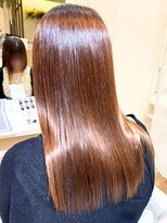 メゾンe.m.a(MAISON e.m.a)&nbsp;艶髪ストレート/髪質改善/縮毛矯正