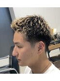 金髪スパイキーショート！スペインカール発祥店