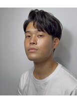 クオンヒール(QUON HEAL)&nbsp;七三アップバングニュアンスパーマテーパーフェードｎ