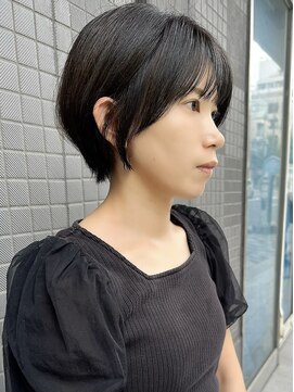 トレヘアー(tRe hair) くびれショート ブルーブラック