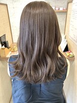 ラ レーヌ バイ ハセ(La reine by HASE)&nbsp;【イルミナカラー】透け感たっぷりブラウンアッシュカラー