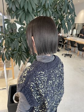 カイラ(KAILA) 透明感アッシュカラーオリーブカラーぷつっとボブ◎杉本