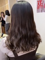 アメリ バイ アピッシュ(Amelie by apish) コテ巻き風パーマ上から少しゆるめ　新デジタルパーマ