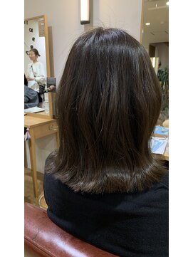 美容室 アイディー i-dee ミディアムボブ