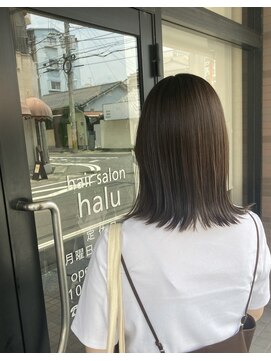 ハル(halu) 《halu》グレージュボブ
