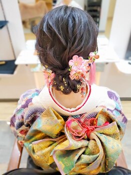 リノ(Lino)の写真/【三越片原町駅1分】卒業式/結婚式/成人式など本格的な着付けをしたい方は[Lino]にお任せ♪ヘアセットも◎