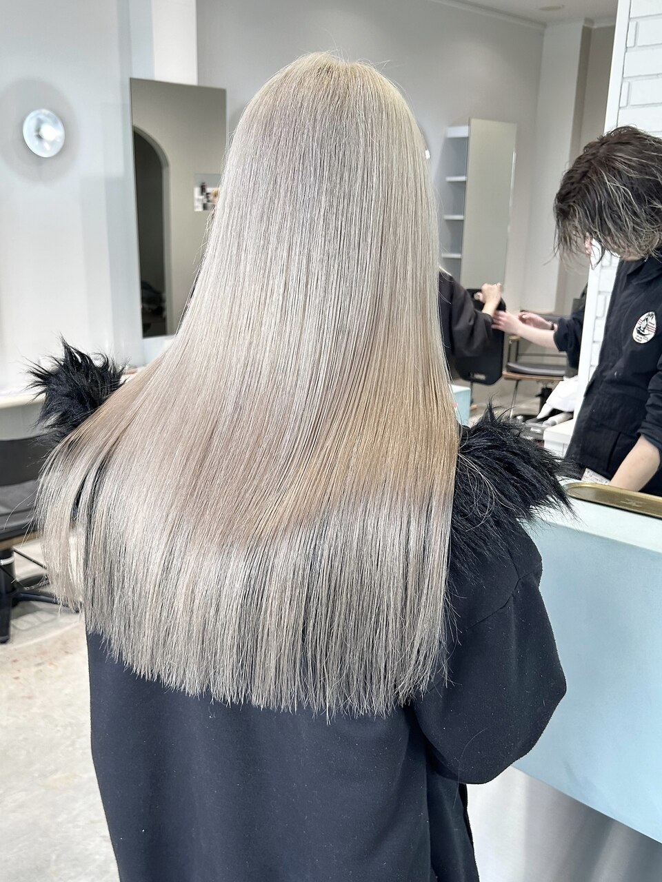 2025年-2026年冬】ホワイトミルクティーの髪型・ヘアアレンジ｜人気順