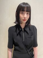 ルノ(RUNO)&nbsp;ハッシュカット/顔まわりレイヤー/ミディアムレイヤー