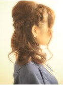 編み込みルーズアレンジ
