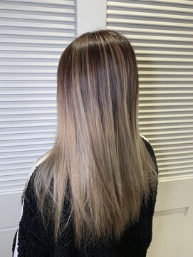 エイト新宿店(EIGHT shinjuku) EIGHT shinjuku【エイト】新宿店    ホワイトアッシュグラ