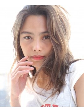 ワン 大船(ONE003) マッシュ/くびれヘア/ビタミンカラー/メルティーカラー/大船駅