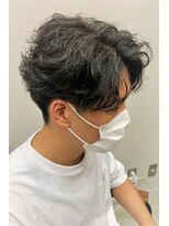 スナッグルサロン(SNUGGLE SALON)&nbsp;スパイラルパーマ×センターパート/ニュアンスマッシュ