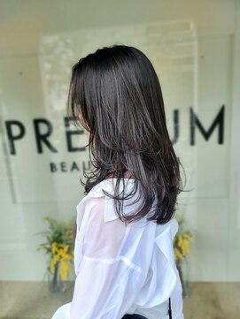 e.m.a プレミアムビューティーサロン 栄駅店(e.m.a PREMIUM BEAUTY SALON) ロングレイヤーカット×艶カラー