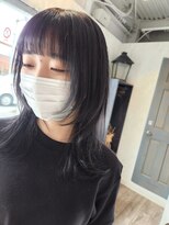 ジゲン ヘアーリゾート(ZIGEN hair resort) 艶感で魅せる切りっぱなしウルフ