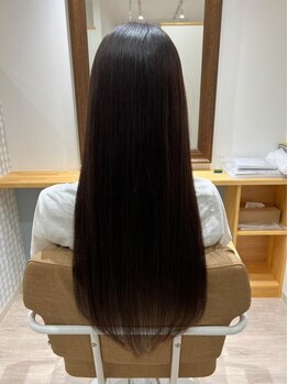 メイカ(meika)の写真/広がりやうねりなどのお悩みも梅雨前のメンテナンスで解決◎ダメージを抑えてキレイで自然なストレートに♪