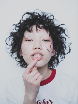バルールバイおしゃれ泥棒(Valeur by)の写真/低ダメージデジタルパーマは一度試してみる価値あり☆何となく“飽きた”を華やかなヘアスタイルに♪