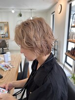 トランク ヘアー デザイン(tranq hair design)&nbsp;大人かわいいブリーチハイトーンゆるふわパーマショートボブ