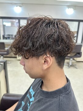 アイズ 東海大前(AIZU) 緩め波巻きスパイラルパーマメンズカットメンズパーマ東海大前駅