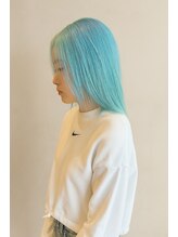 レオクマ 長野(REOKUMA)&nbsp;レイヤーカット/ウルフカット/くびれヘア／ペールブルー